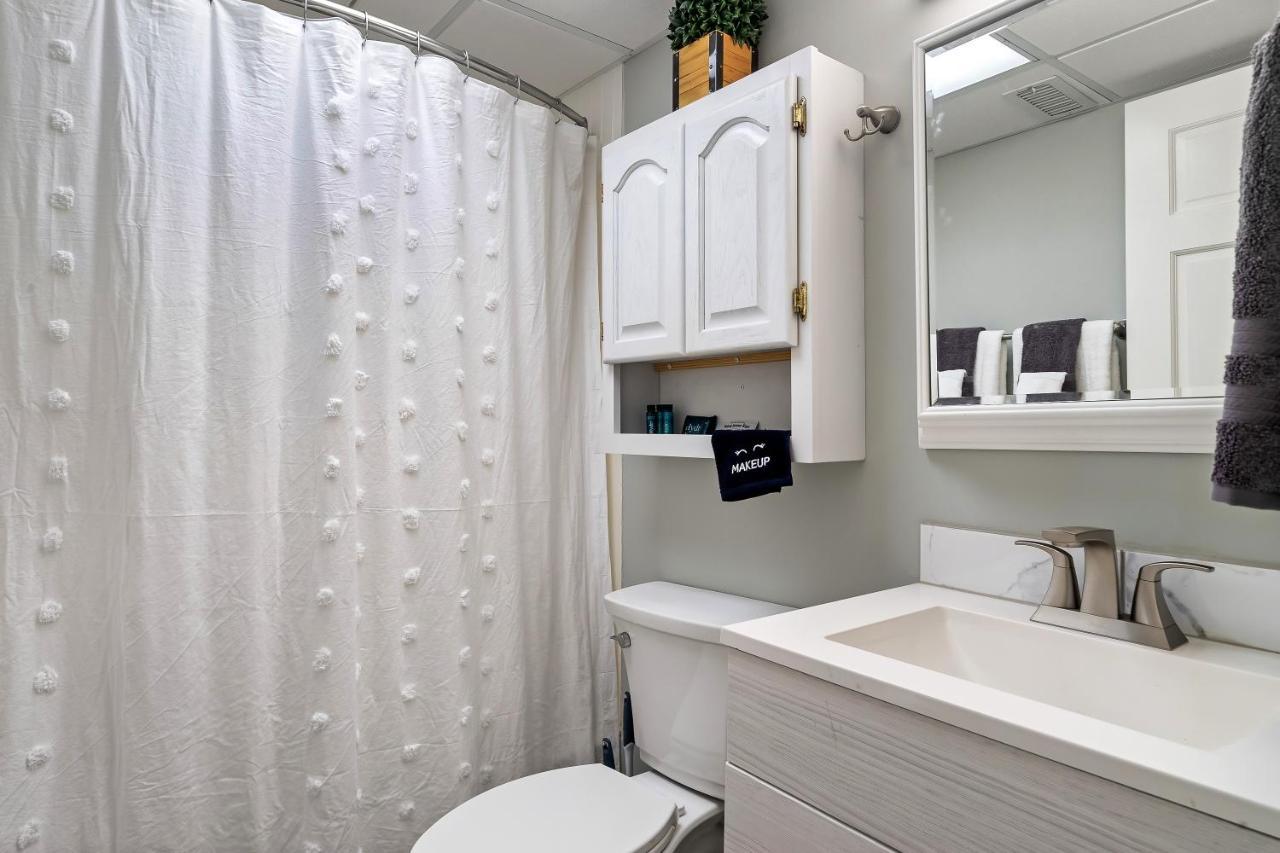 Lovely Condo W/ Indoor Pool *Only Steps To Parkway Gatlinburg Bagian luar foto